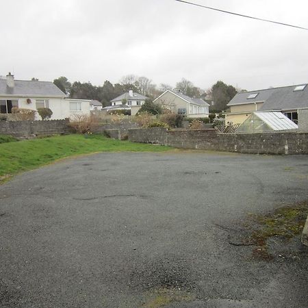 Min Y Gaer Guest House Criccieth Exterior photo